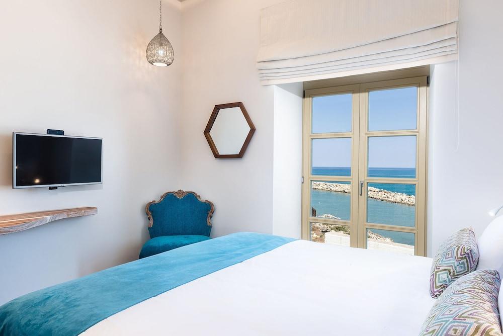 Avra Apartments Kolymbari Harbour Exterior foto